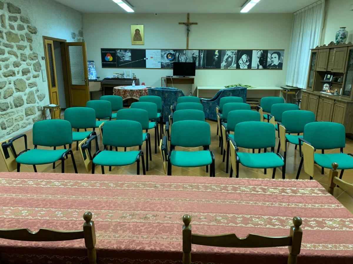Stabat Mater Casa Di Preghiera Acomodação com café da manhã Valdragone Exterior foto